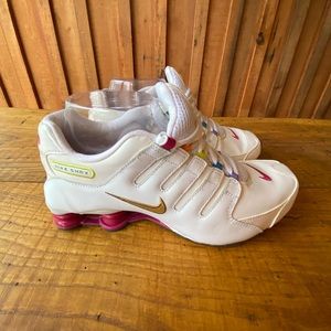 COPY - Nike Shock NZ/White and Pink/Youth Size 7Y/Womens  Size 8 1/2/ 415245-108